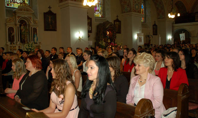 Bérmálkozás volt Szenttamáson 2016. május 21. képek